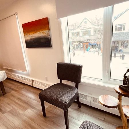 #202 Cozy Mountain View 2 Bedrooms In Dt كانمور المظهر الخارجي الصورة
